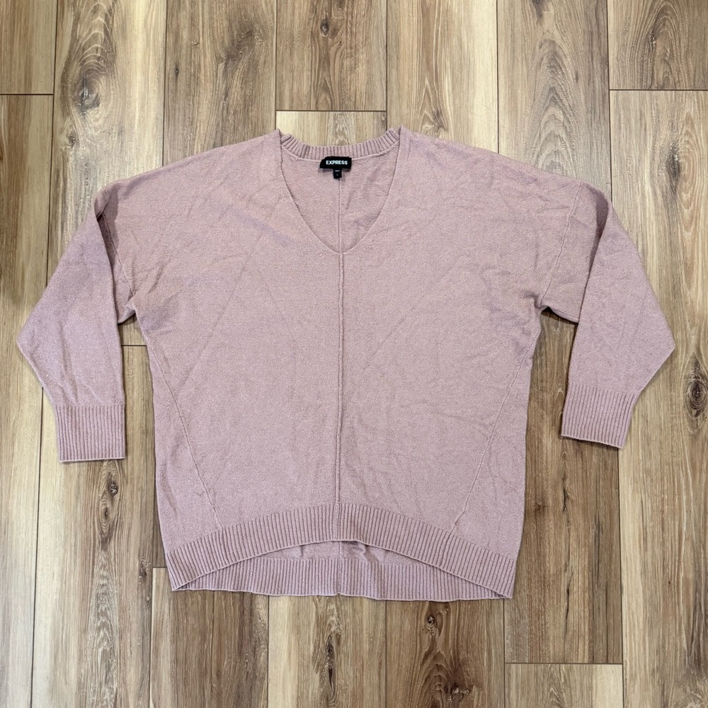 Express Blush Pink V-Neck Lightweight Sweater Women’s L